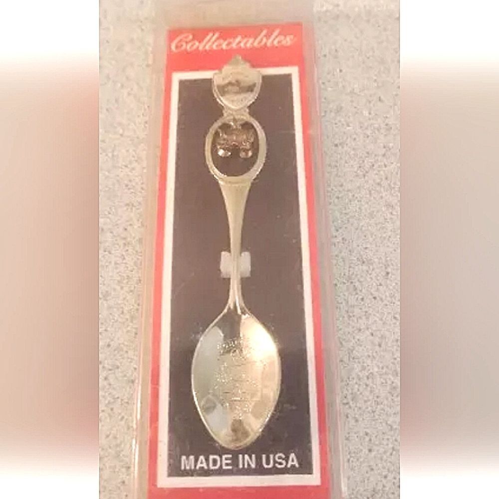 Vintage Collectors Silver Tone Travel Souvenir Spoon, "OREGON", W/STAGECOACH...